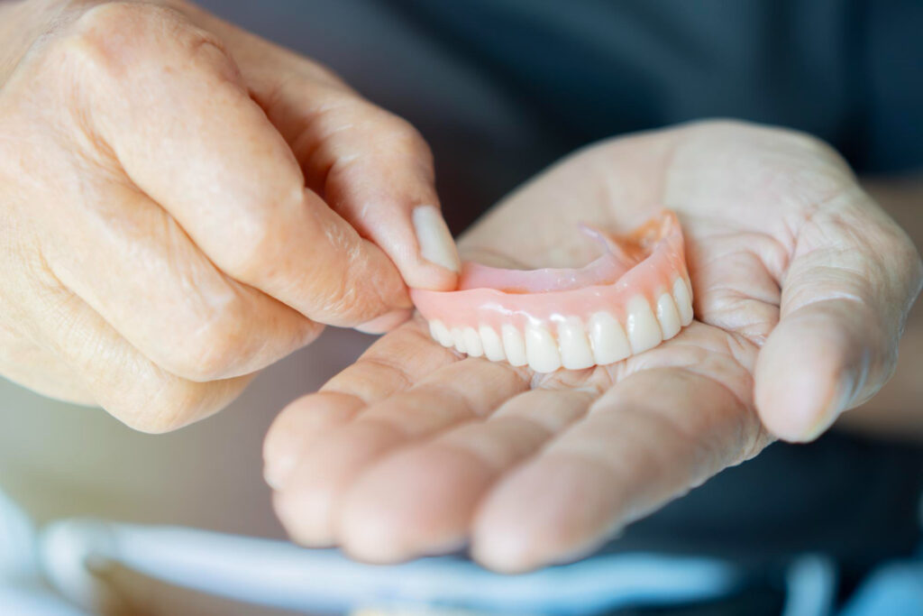 loose denture
