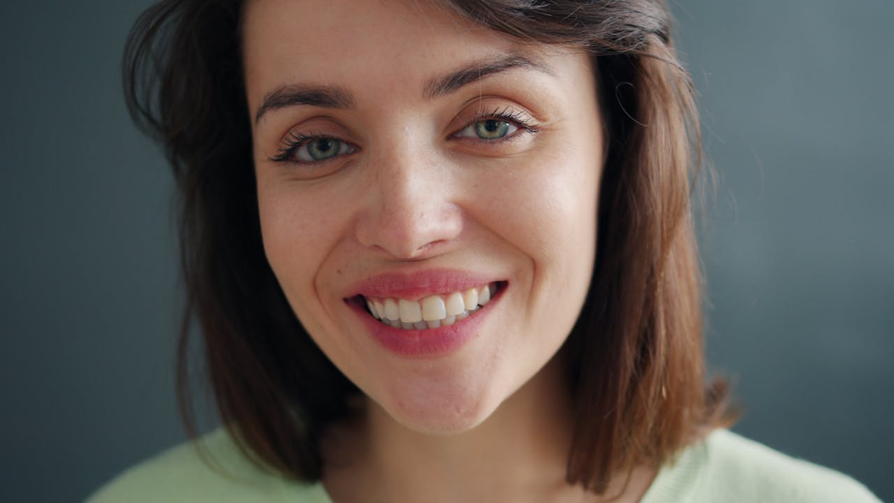 What a Smile Makeover with Veneers Looks Like in Greenwood