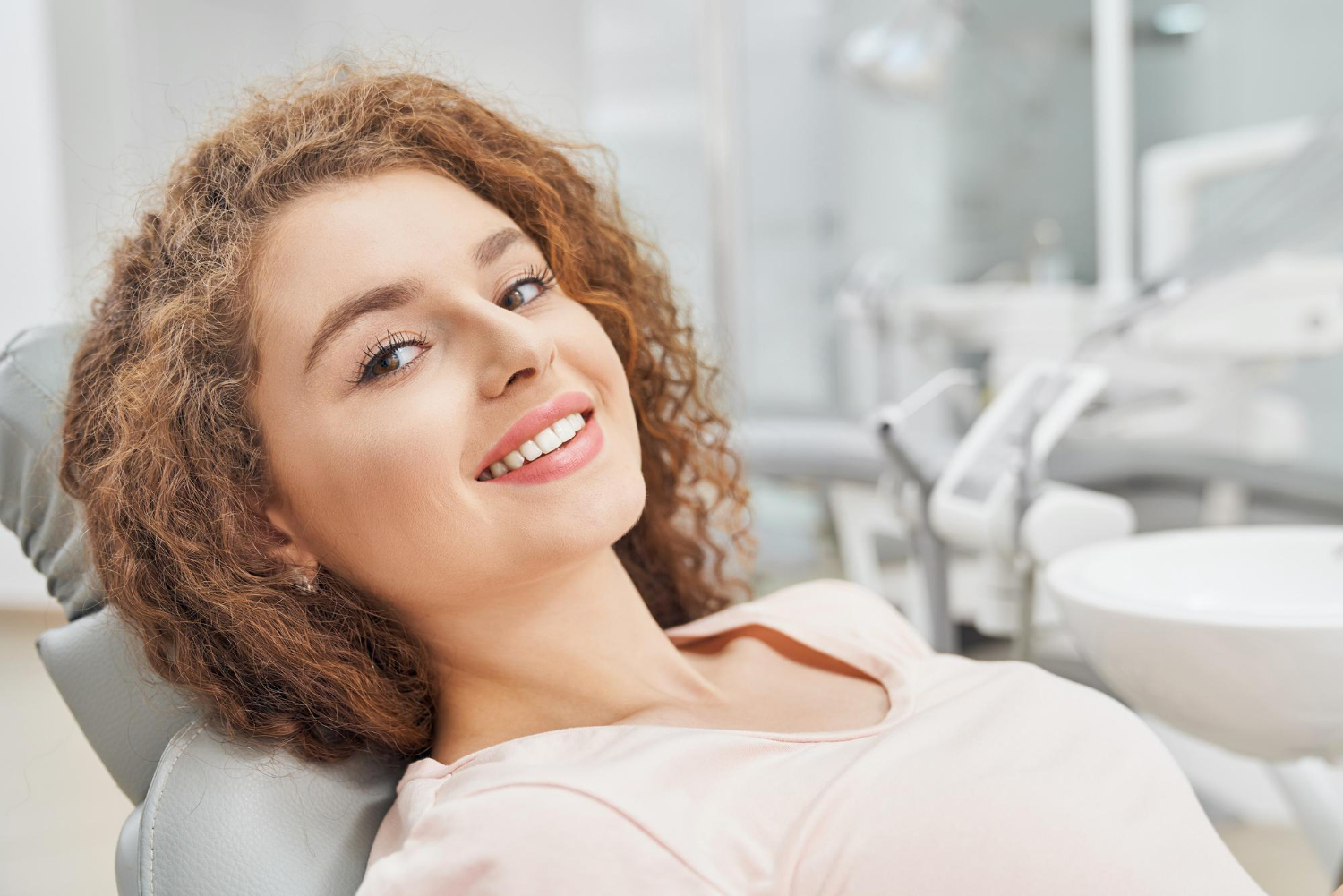 Veneers vs. Bonding vs. Whitening in Greenwood: Fewest Appointments?